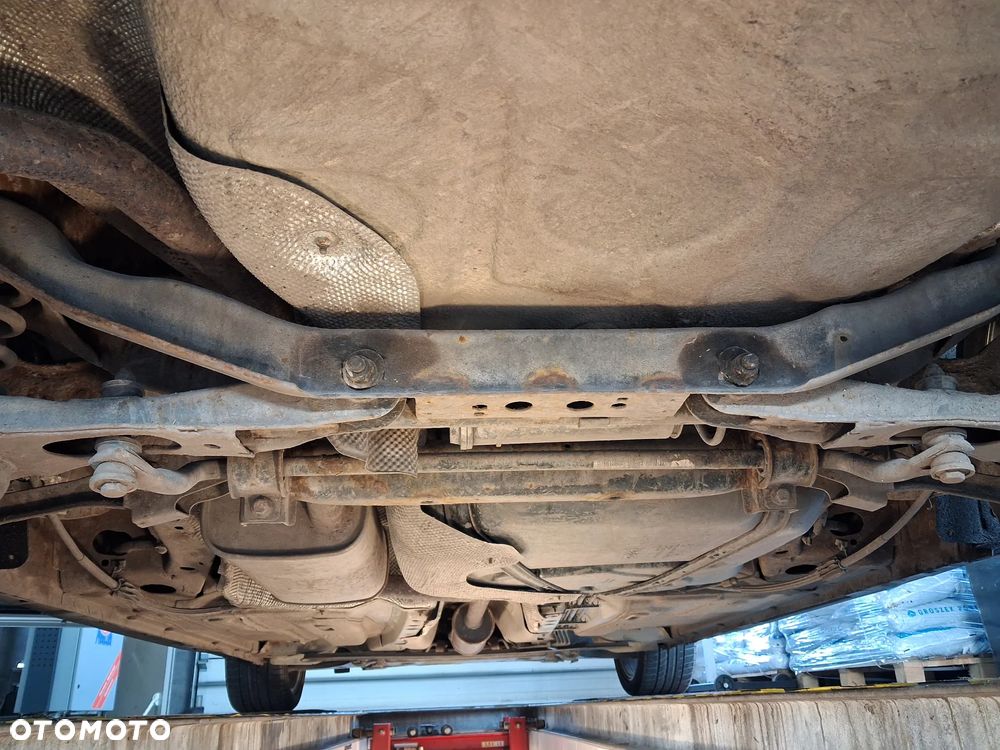 Ford Focus 1.6 Trend EU5 - 28