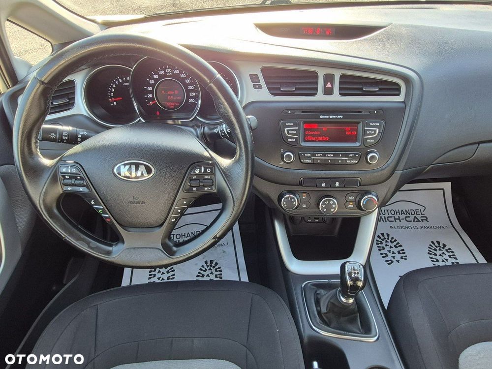 Kia Ceed - 24