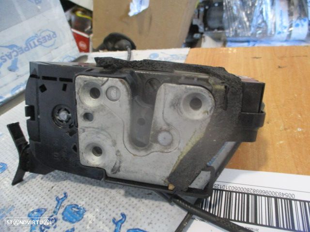 Fecho 805004945R RENAULT CLIO 4 SW 2014 1.5DCI 90CV 5P CINZA FD 4 PINOS - 3