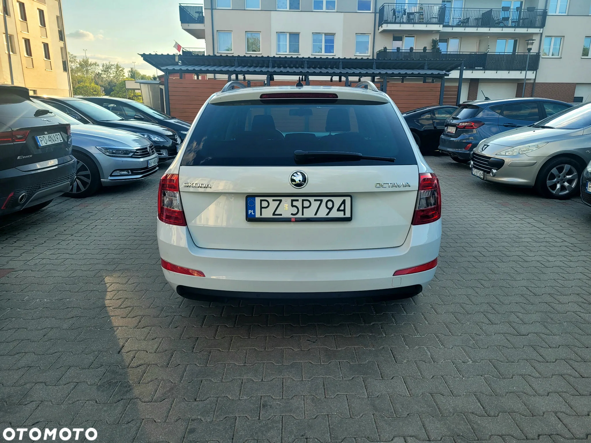 Skoda Octavia 1.4 TSI Edition DSG - 4