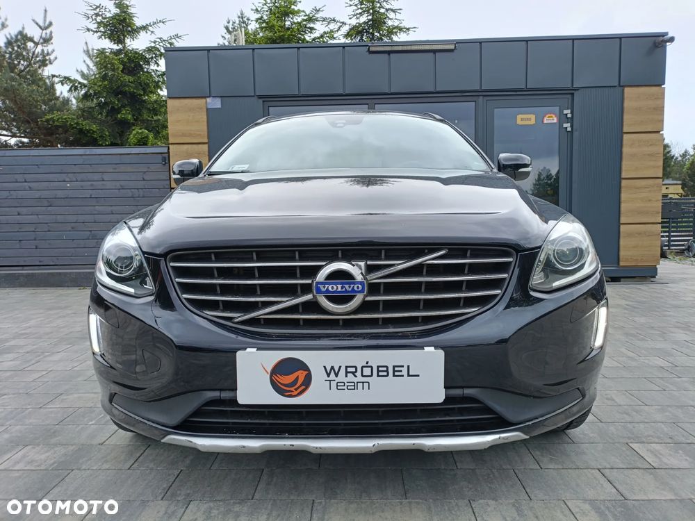 Volvo XC 60 D4 AWD Momentum - 4