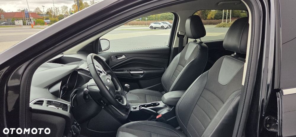 Ford Kuga 2.0 TDCi 4x4 Titanium - 29