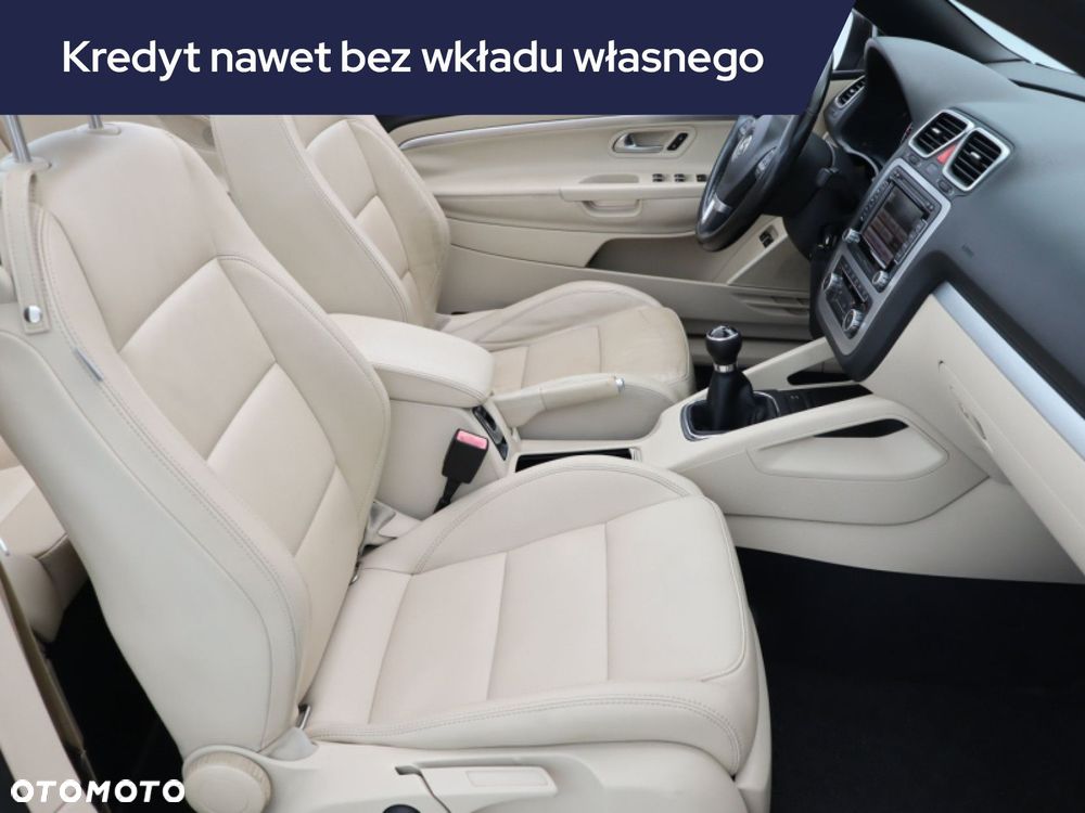 Volkswagen Eos - 11