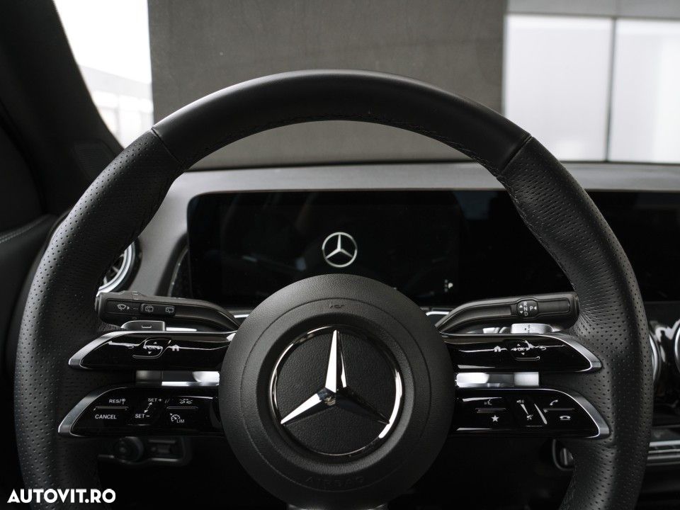 Mercedes-Benz GLB 250 4MATIC Aut. - 9