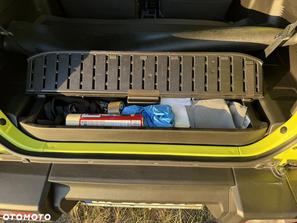 Suzuki Jimny 1.5 Elegance - 16