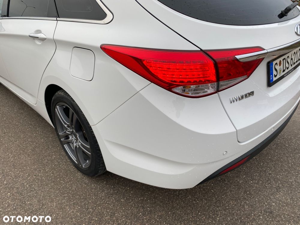 Hyundai i40 i40cw 1.6 Fifa World Cup Edition - 9