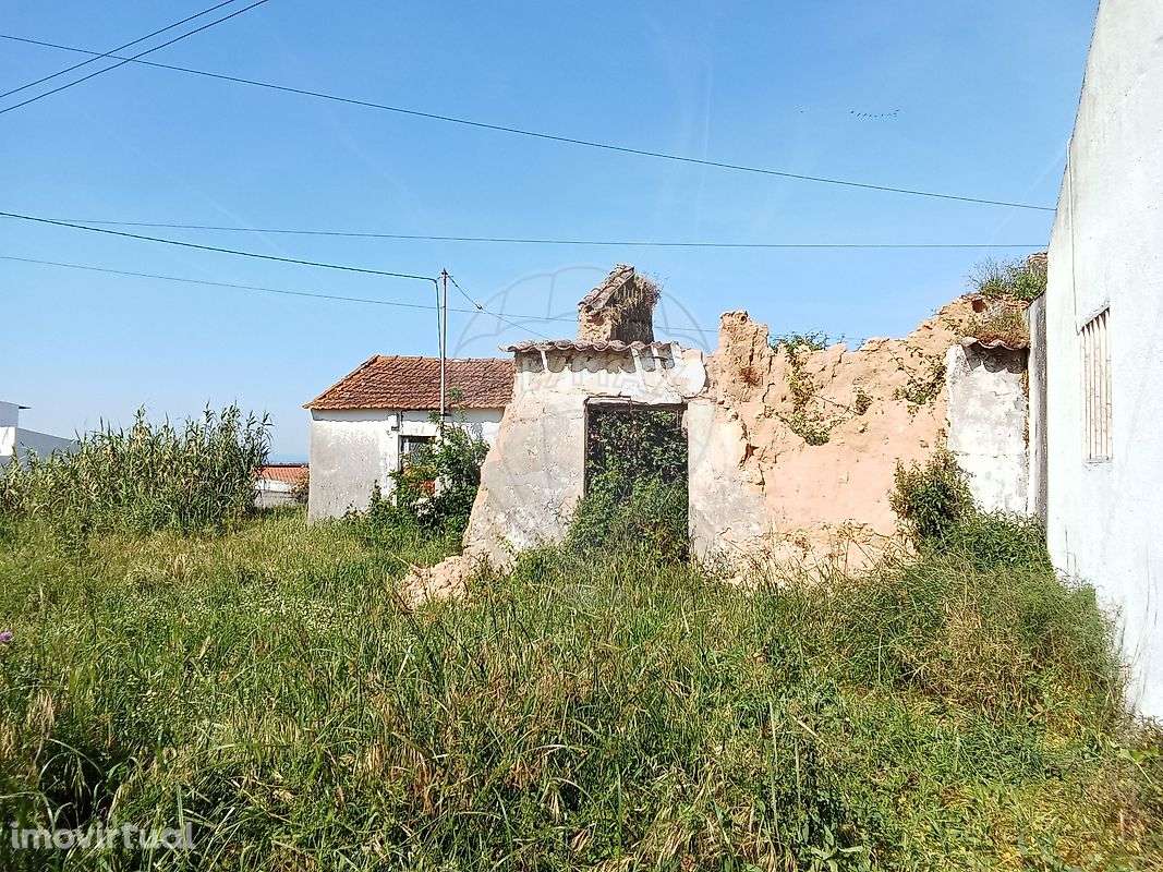 Moradia T2 para venda - Grande imagem: 2/13