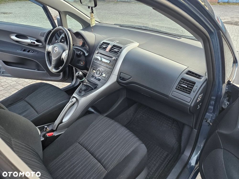 Toyota Auris 1.4 D-4D Life+ - 8
