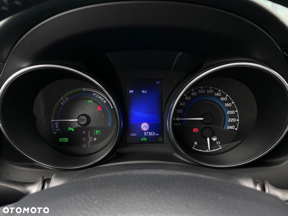 Toyota Auris - 17