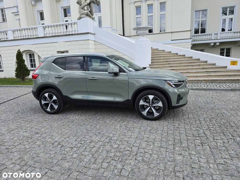 Volvo XC 40 B5 B AWD Momentum Pro - 2