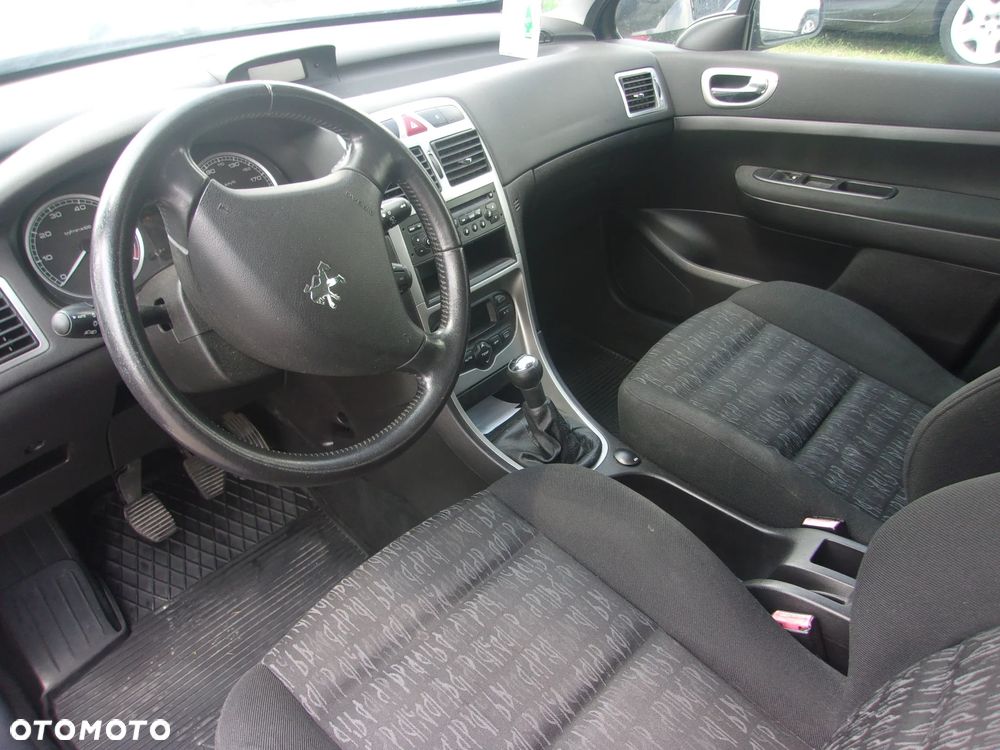Peugeot 307 2.0 XT Premium - 6