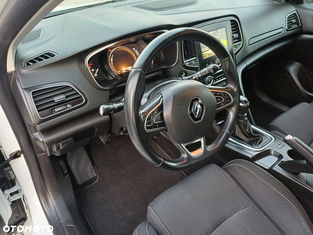 Renault Megane 1.5 Blue dCi Intens - 33