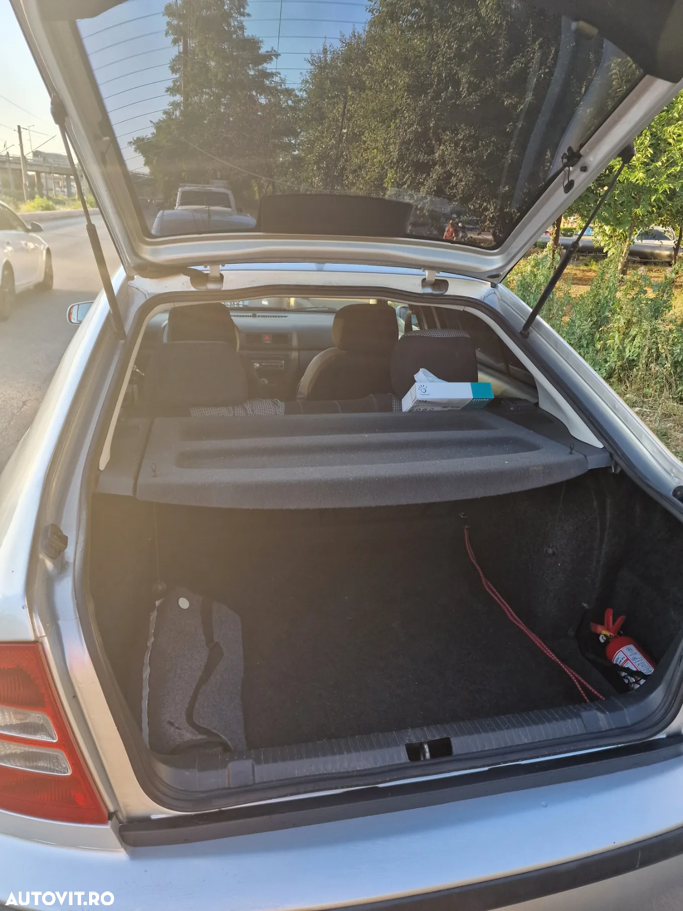 Skoda Octavia 1.6 Classic - 6