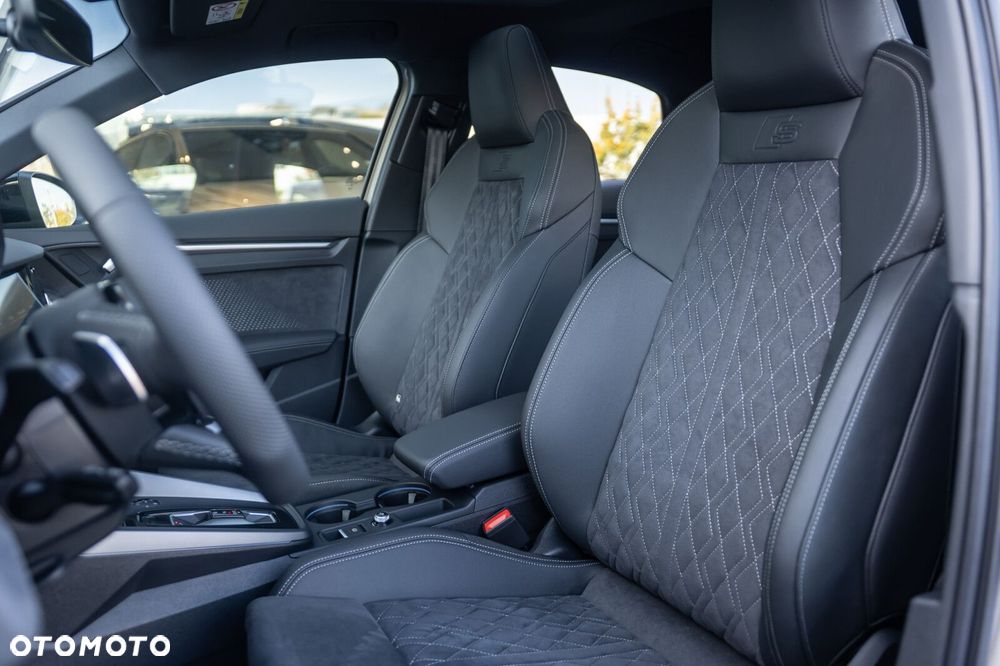 Audi S3 Limousine - 11