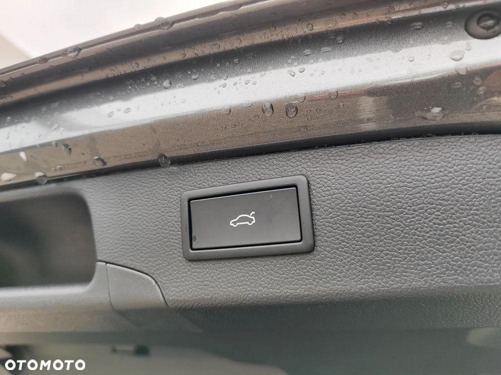 Volkswagen Passat 1.5 TSI ACT mHEV Elegance DSG - 10