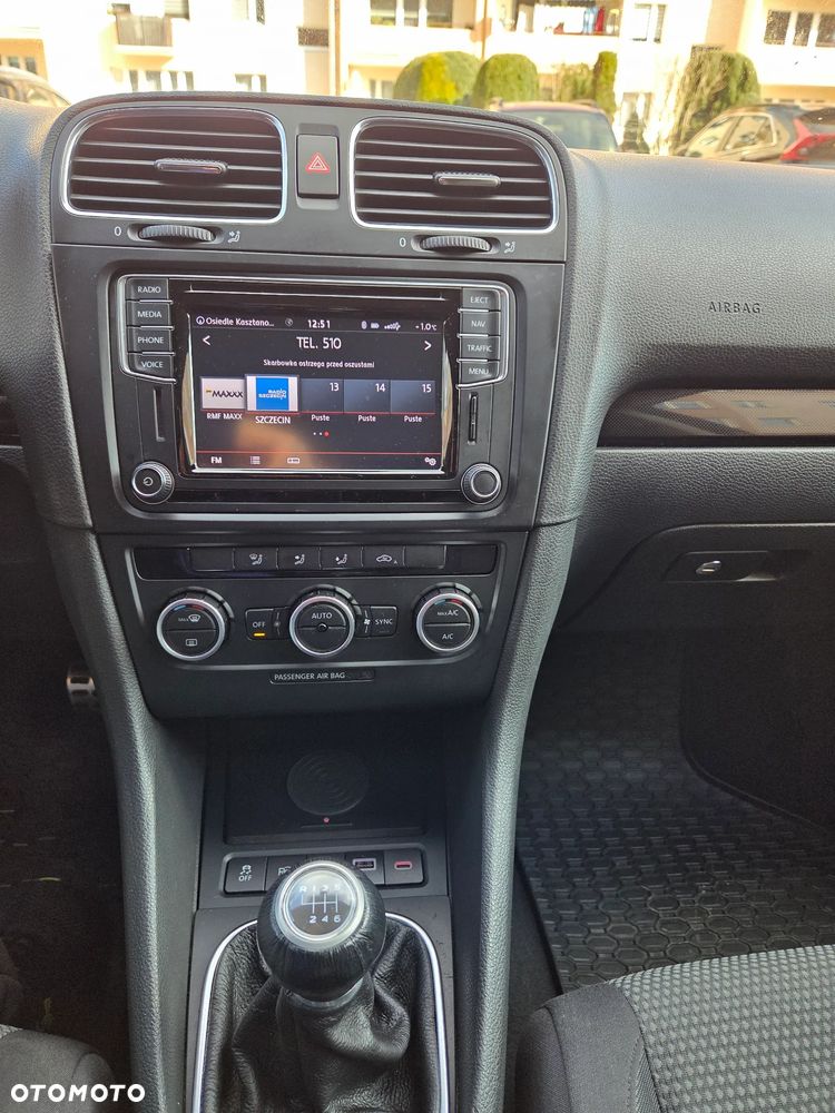 Volkswagen Golf - 16