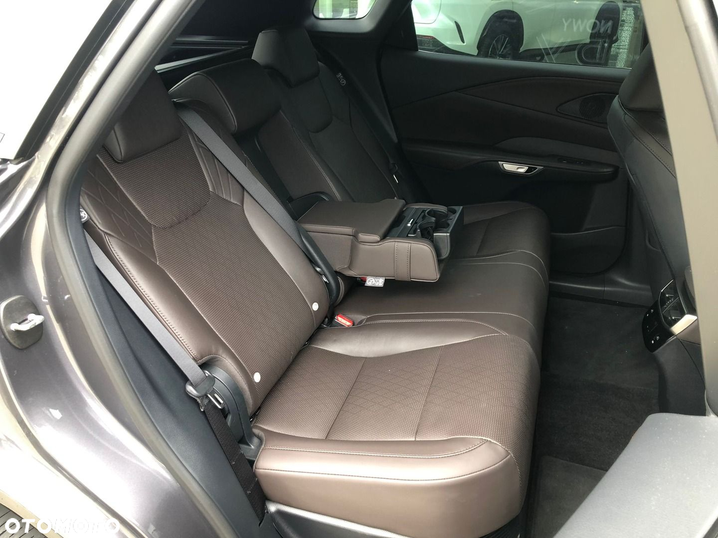 Lexus RX - 30