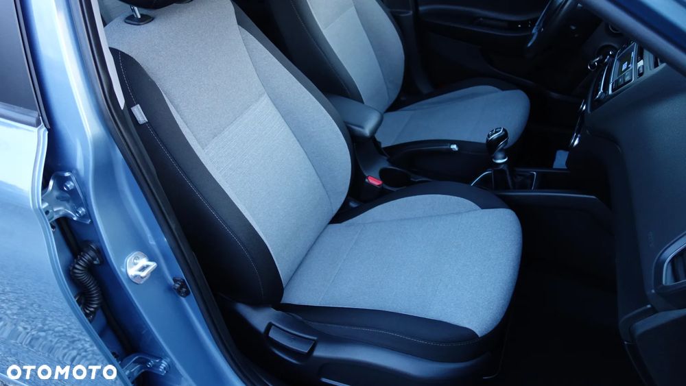 Hyundai i20 1.4 Comfort - 35