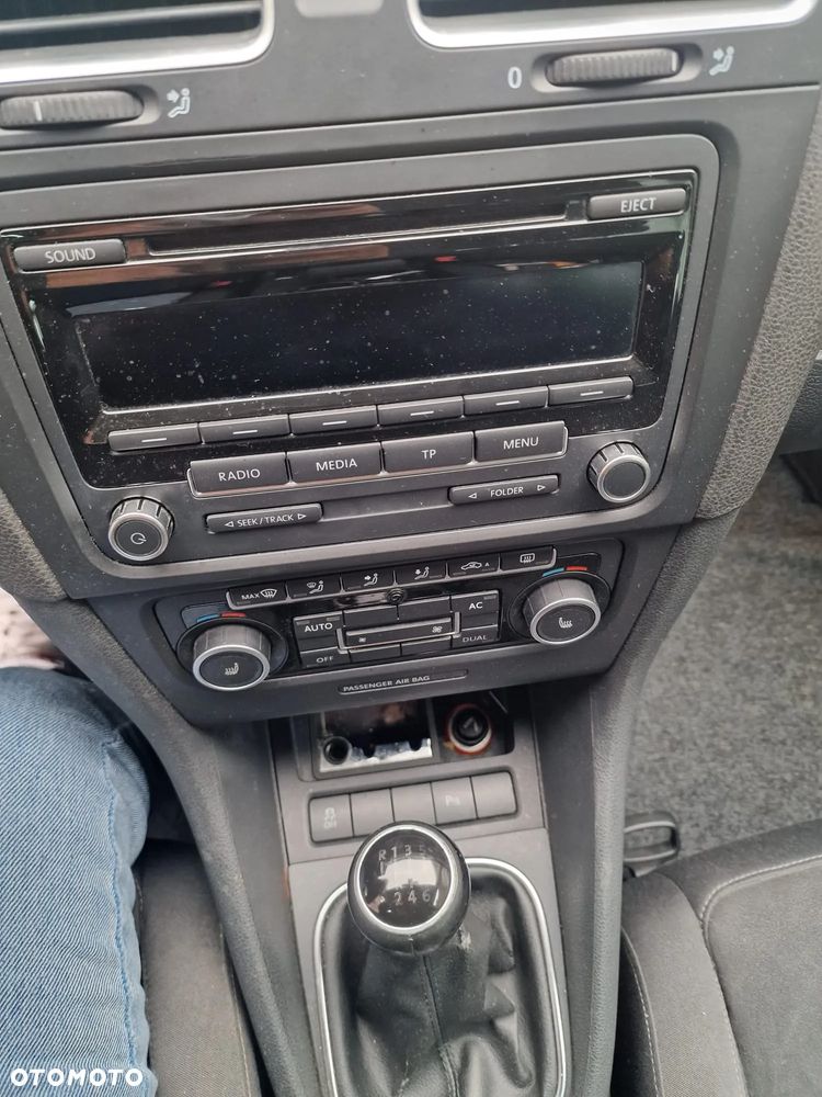 Volkswagen Golf - 14