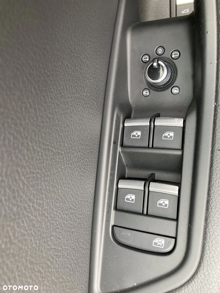 Audi A4 Limousine 2.0 TDI DPF S line Sportpaket - 19
