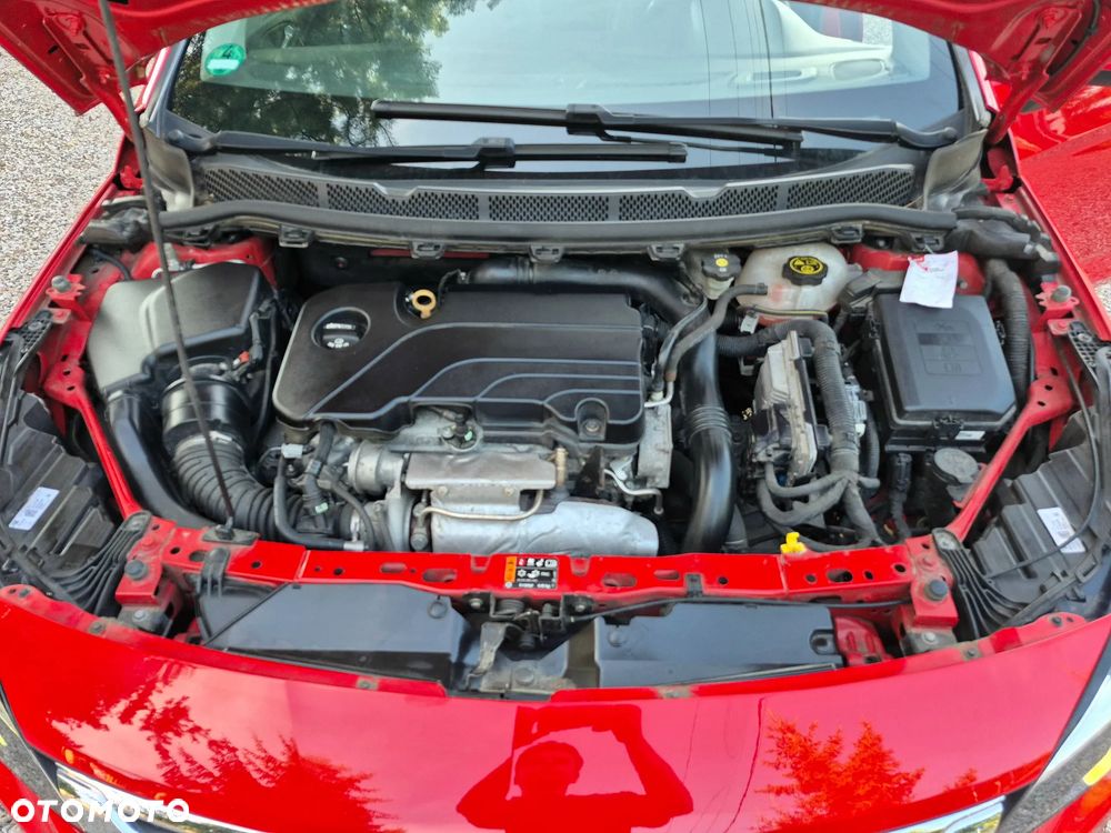 Opel Astra 1.4 Turbo Innovation - 21