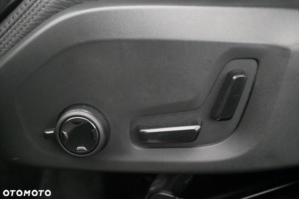 Volvo XC 60 - 31