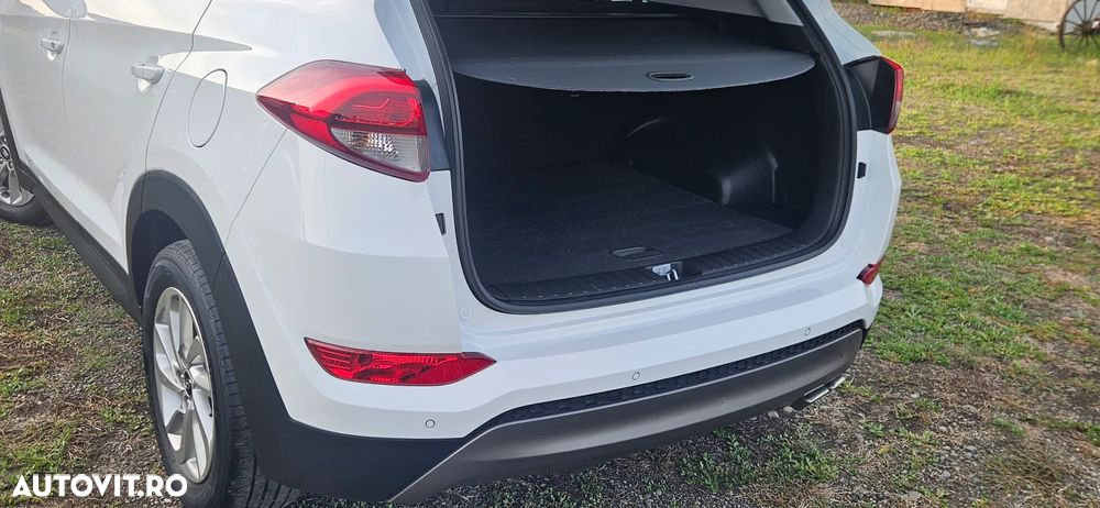 Hyundai Tucson 2.0 CRDI 4WD Automatik Trend - 19