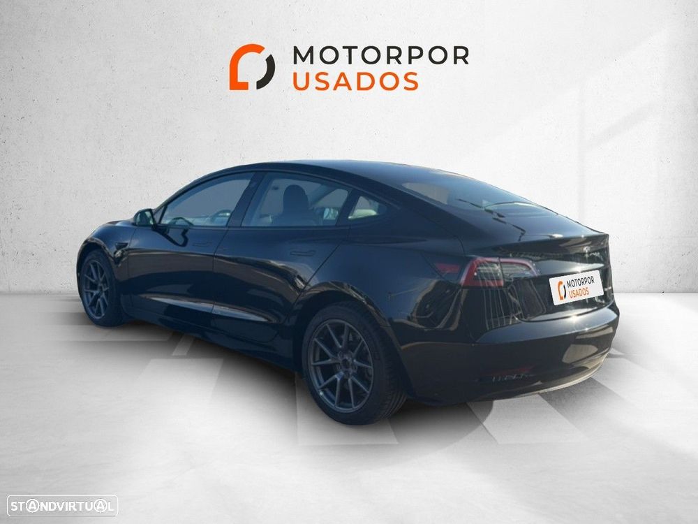 Tesla Model 3 - 6