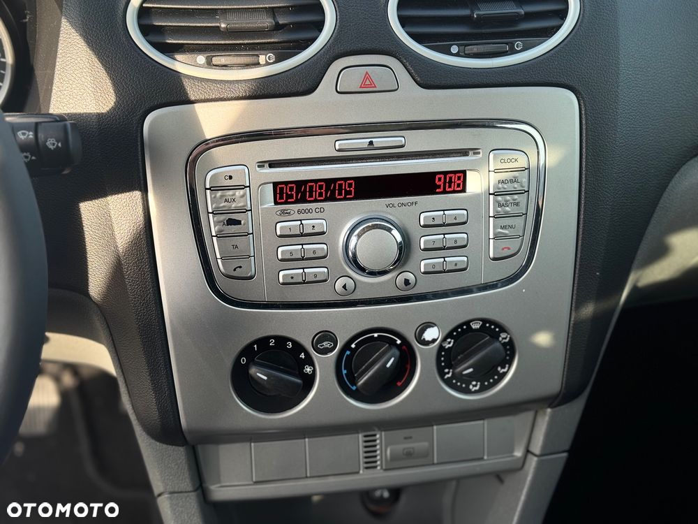 Ford Focus - 12