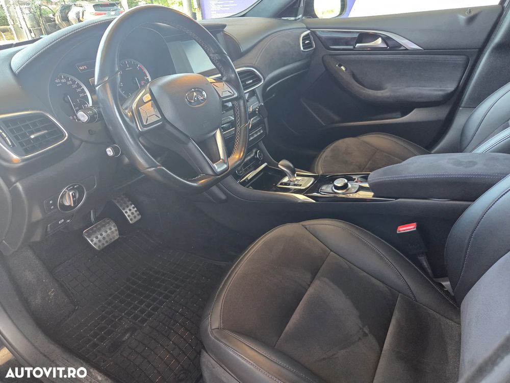 Infiniti Q30 2.2d DCT AWD Luxe Tech - 8
