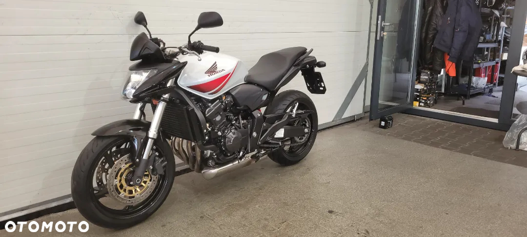 Honda Hornet - 11