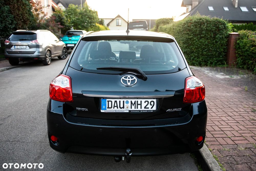 Toyota Auris 1.6 Executive - 12