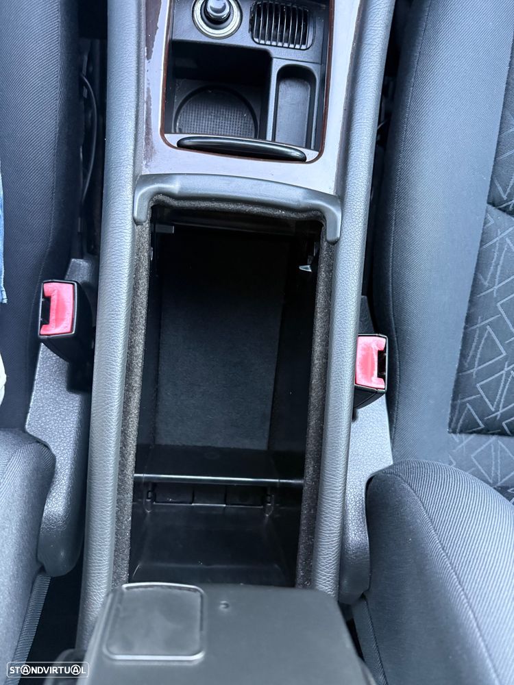 Mercedes-Benz C 220 - 25