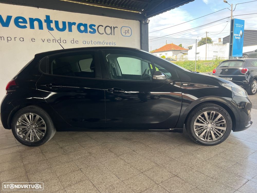 Peugeot 208 1.2 PureTech Style - 4