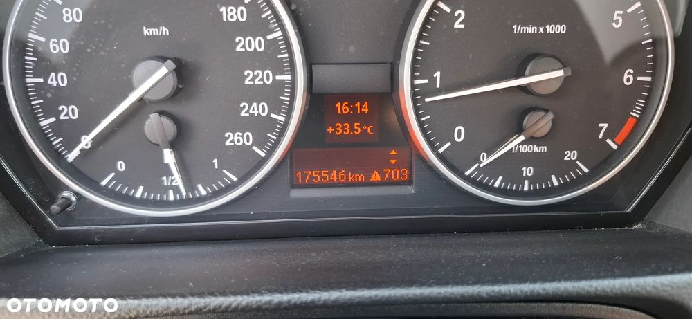 BMW Seria 3 318i - 12