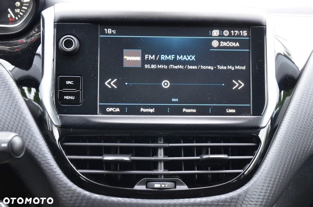 Peugeot 208 PureTech 110 Stop & Start EAT6 Allure - 17