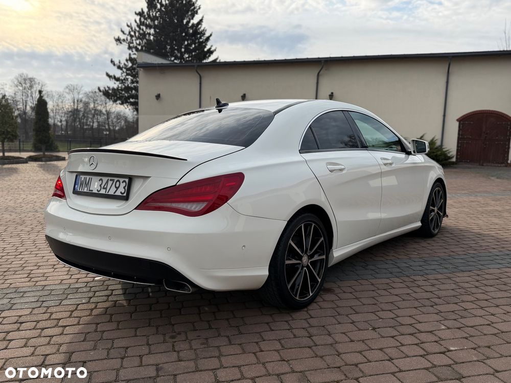 Mercedes-Benz CLA 220 d 7G-DCT AMG Line - 6