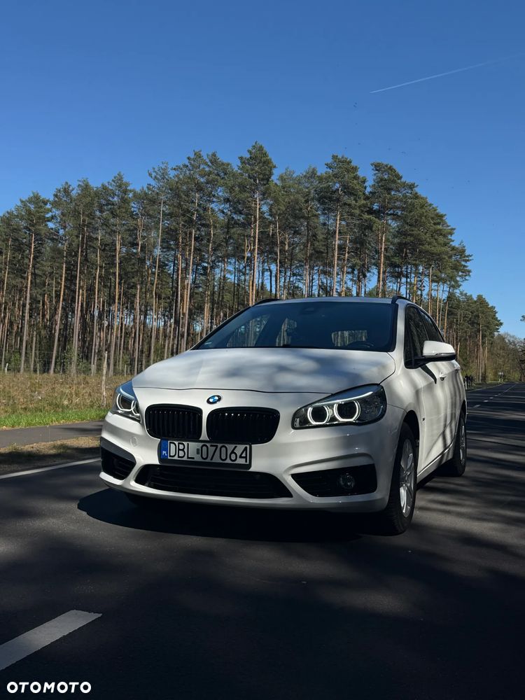 BMW Seria 2 218d - 7