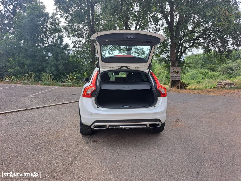 Volvo V60 Cross Country D4 Momentum - 31