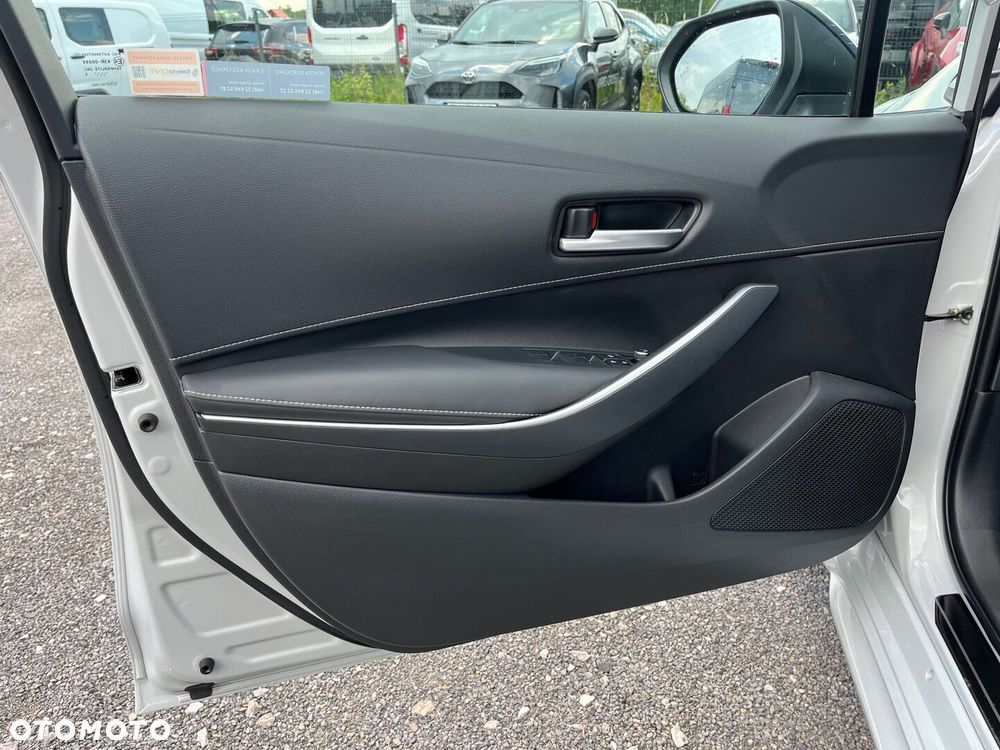 Toyota Corolla 1.8 Hybrid Style - 24