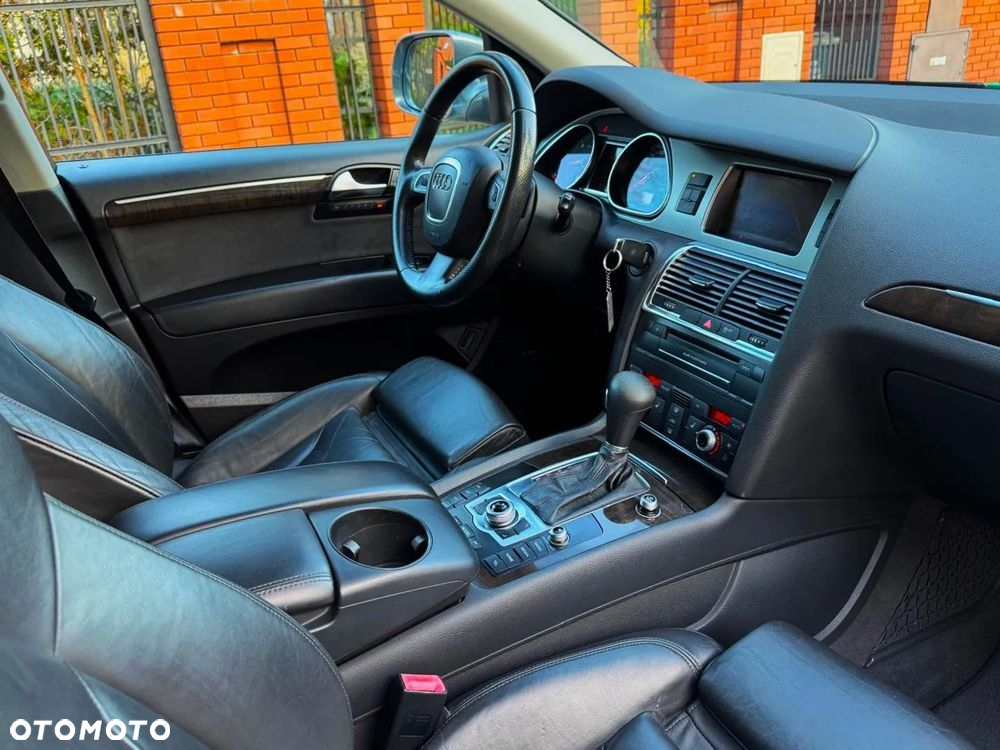 Audi Q7 3.0 TDI Quattro Tiptronic - 24