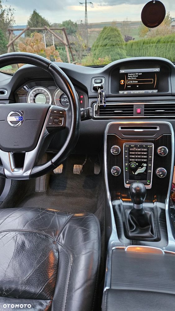 Volvo V70 D3 Momentum - 15