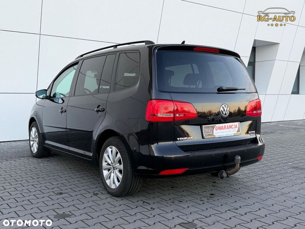 Volkswagen Touran - 11