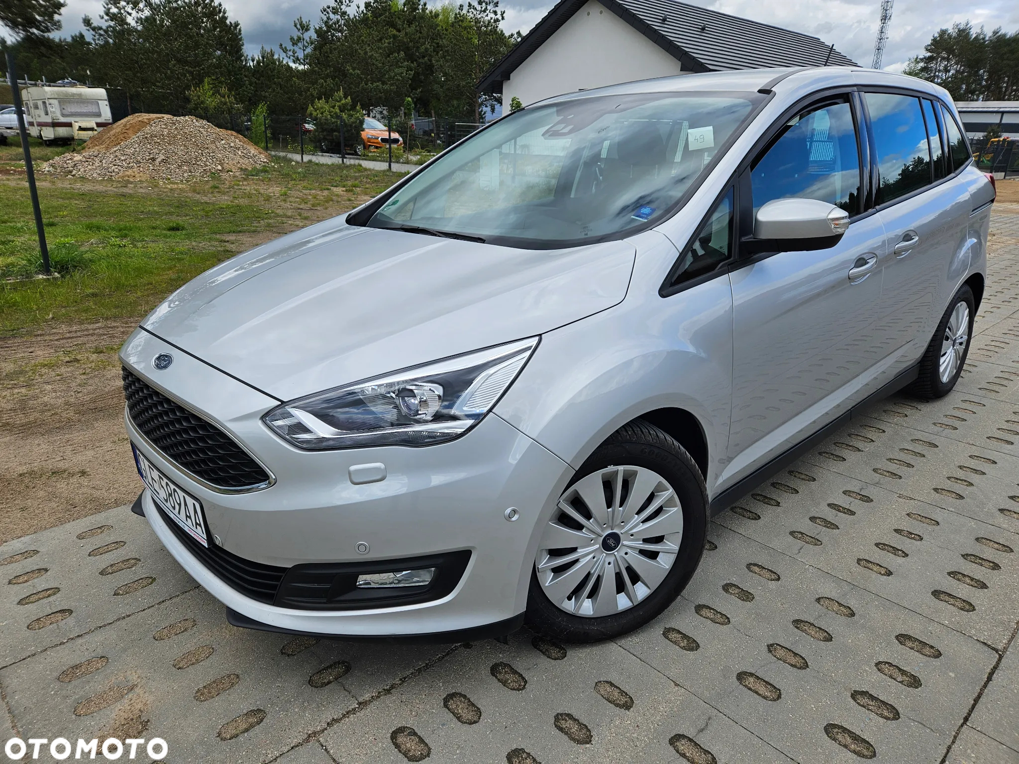 Ford Grand C-MAX 1.0 EcoBoost Start-Stopp-System Business Edition - 3