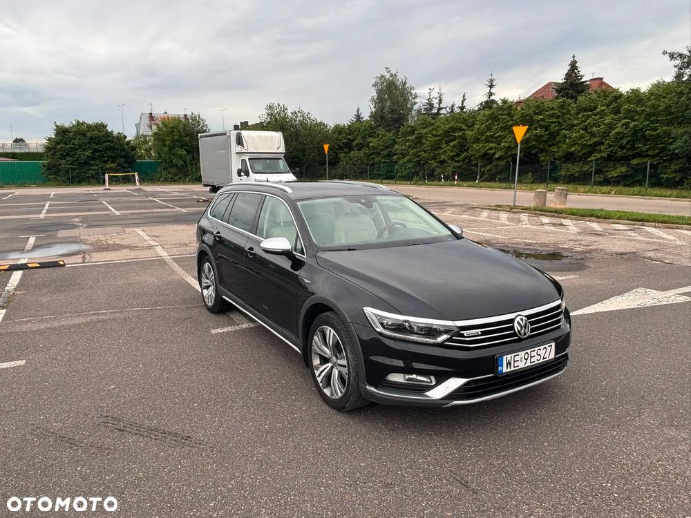 Volkswagen Passat 2.0 TDI SCR 4Mot DSG Highline - 2
