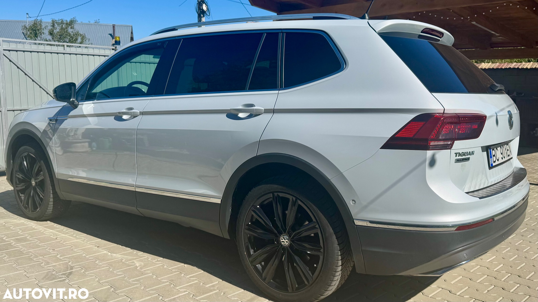 Volkswagen Tiguan Allspace 2.0 TDI SCR 4Motion DSG Highline - 3