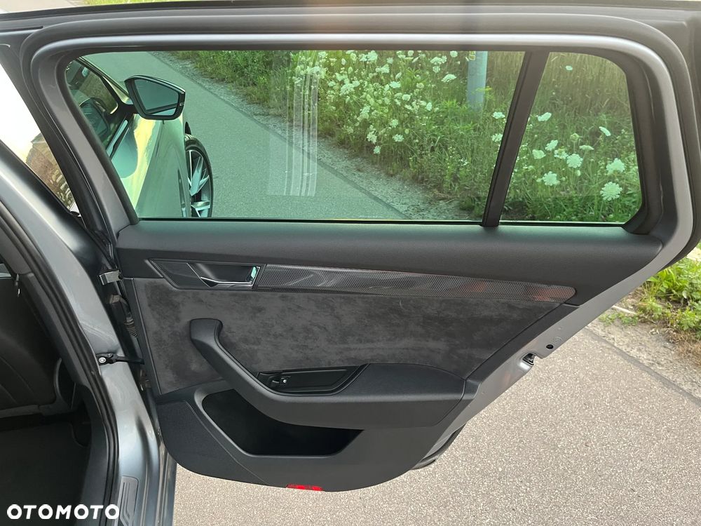 Skoda Superb 2.0 TSI 4x4 Sportline DSG - 14