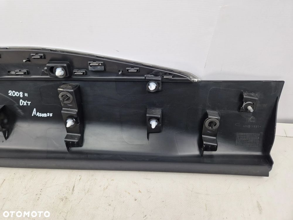 Prawy tył tylna listwa drzwi Peugeot 2008 II  9837637280 - 5