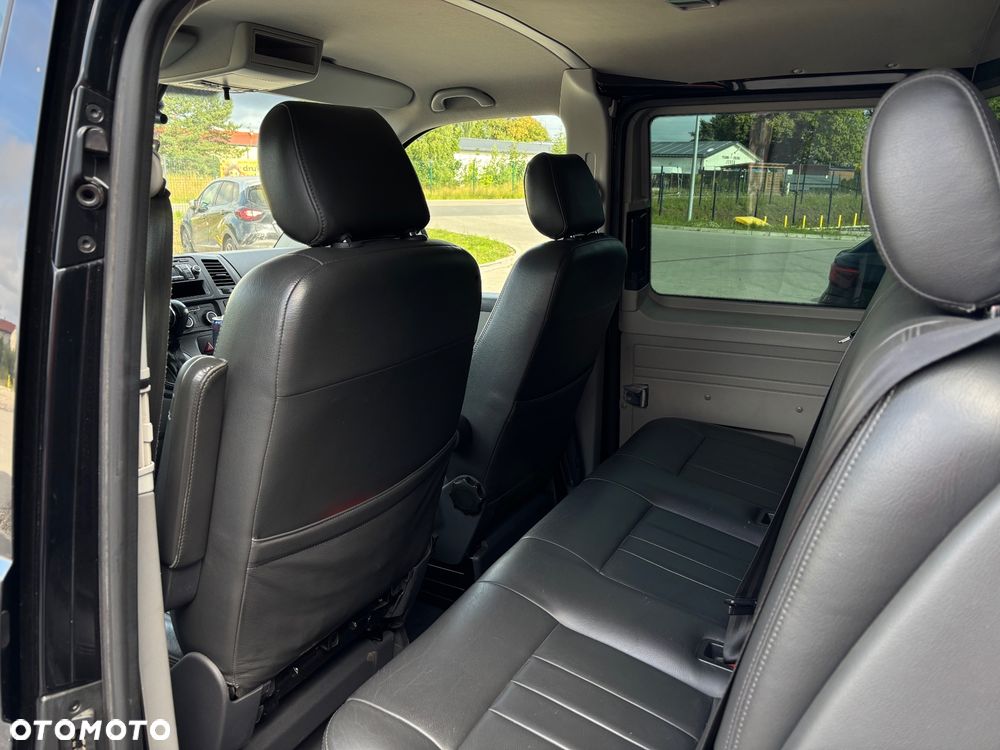 Volkswagen Transporter - 21