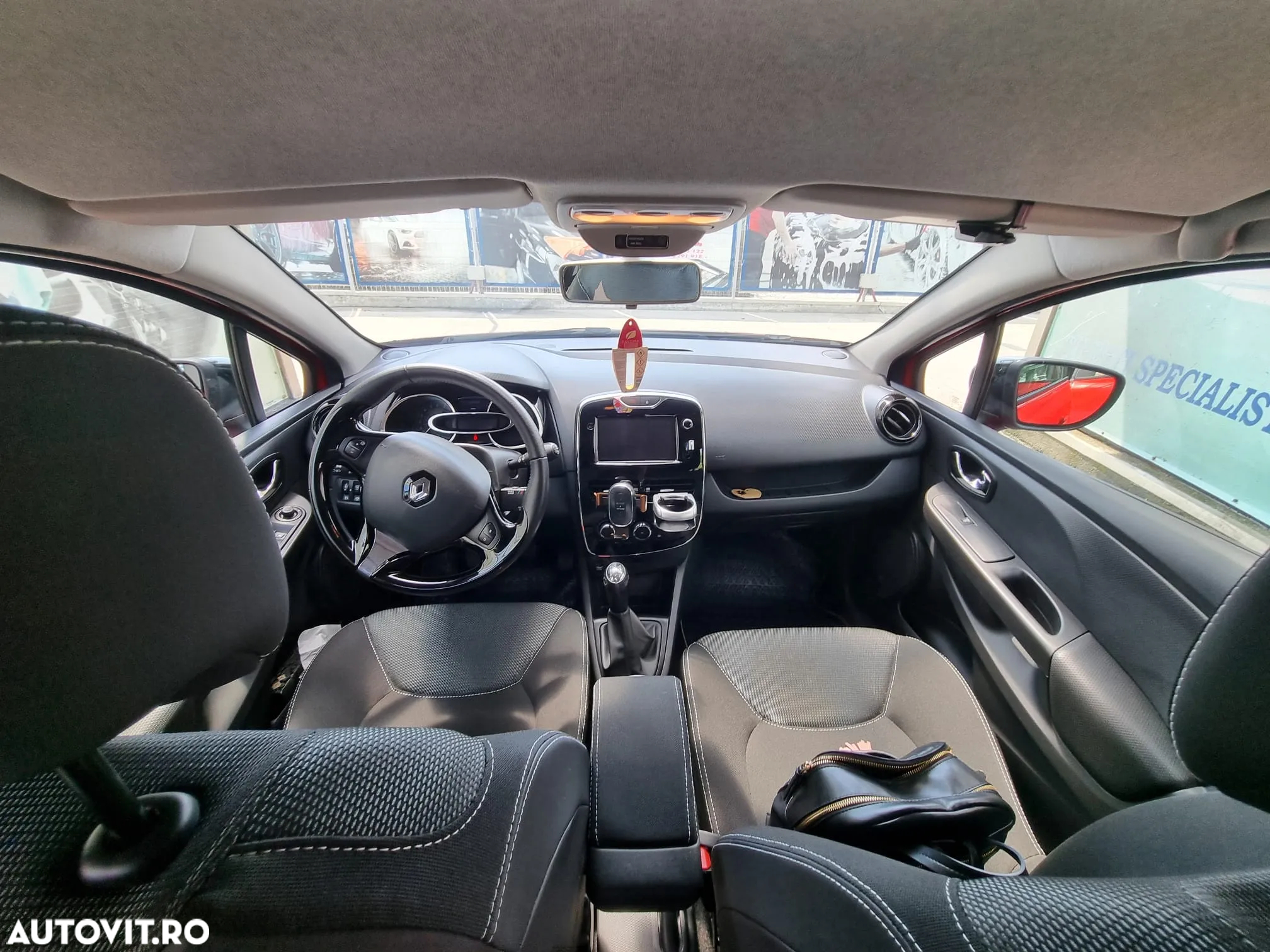 Renault Clio - 20